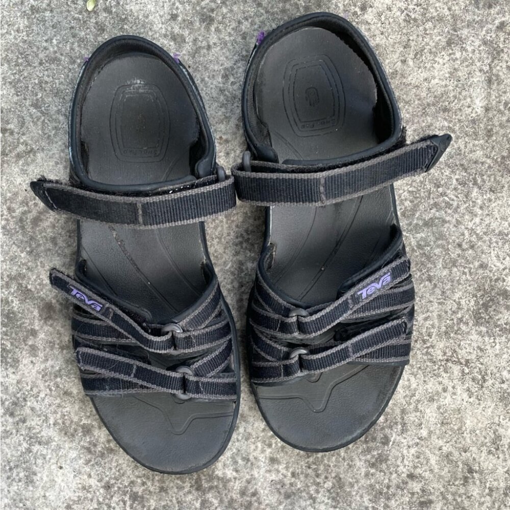 Teva Tirra Youth Sandals Shoes Grey Black Purple, Size 1